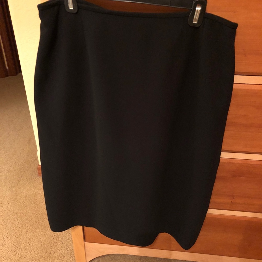 Kasper Black Skirt